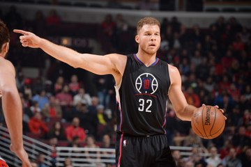 TDIH: Blake Griffin Throws Down Back-to-Back Poster Dunks vs SAS in 2015