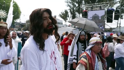 Mexicans reenact crucifixion on Good Friday