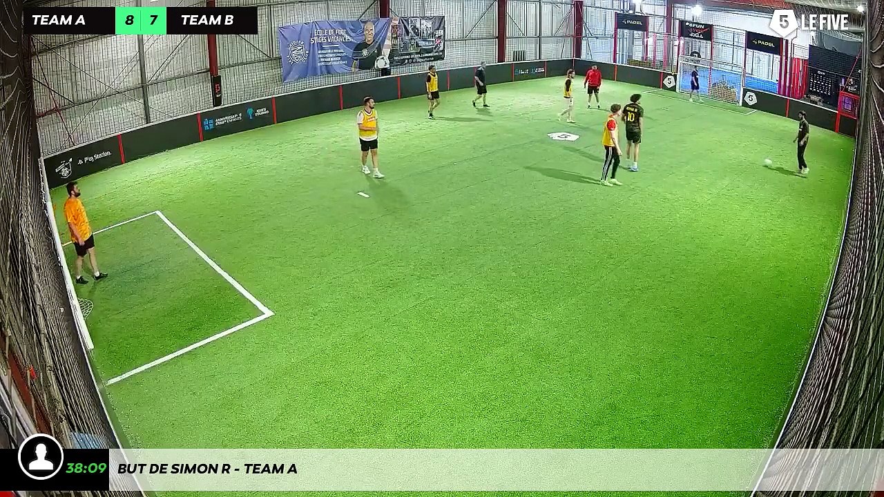 But de Simon R - Team A