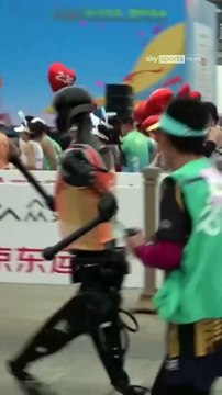 China celebra la primera media maratón de robots humanoides