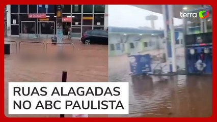 Chuva intensa causa alagamentos em mercado e terminal de ônibus em Santo André
