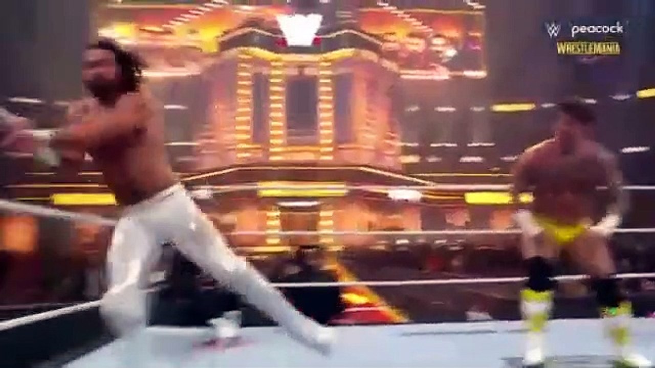 Roman Reigns vs CM Punk vs Seth Rollins