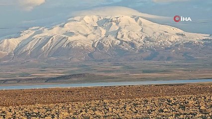 Süphan Dağı gökyüzüne mercek tuttu