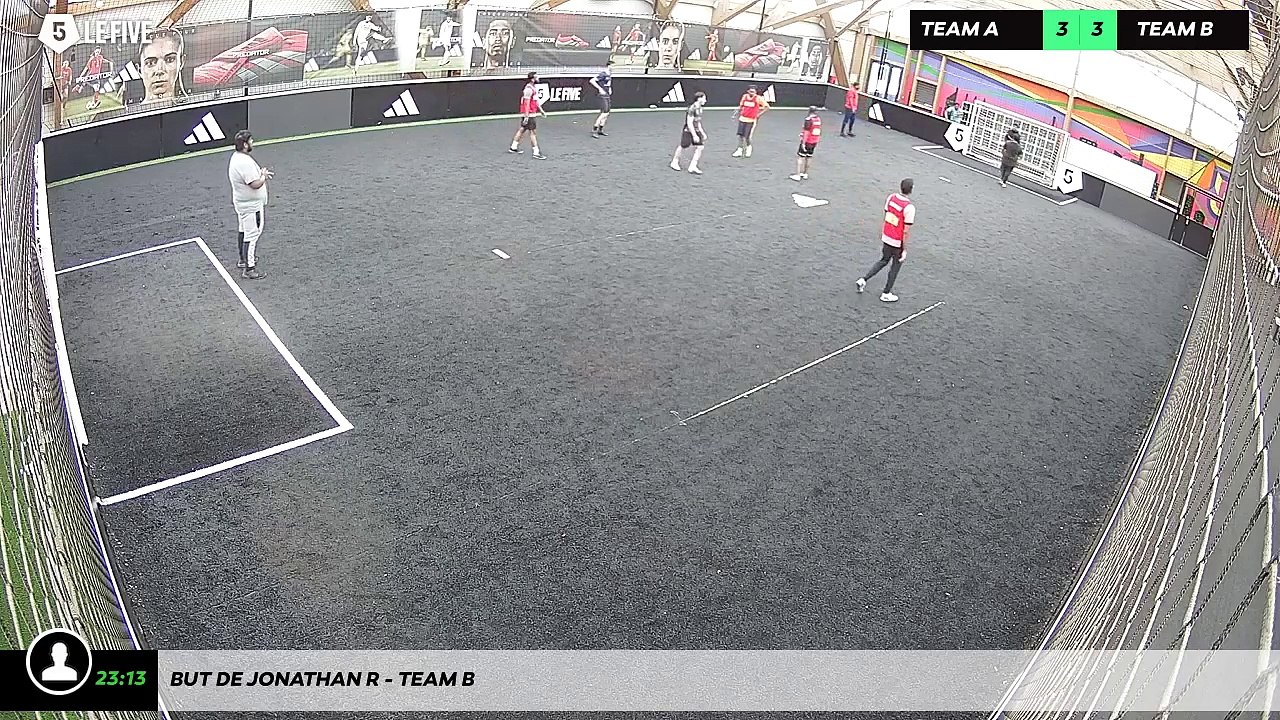 But de Jonathan R - Team B