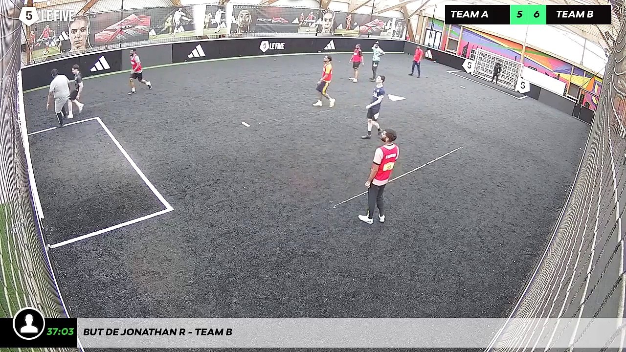 But de Jonathan R - Team B