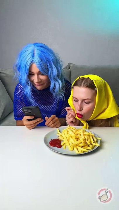 My Fingers are NOT Fries!🍟🤣  Chips Eating Prank!