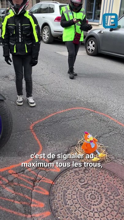Les Motards en colère célèbrent Pâques en décorant les nids-de-poule