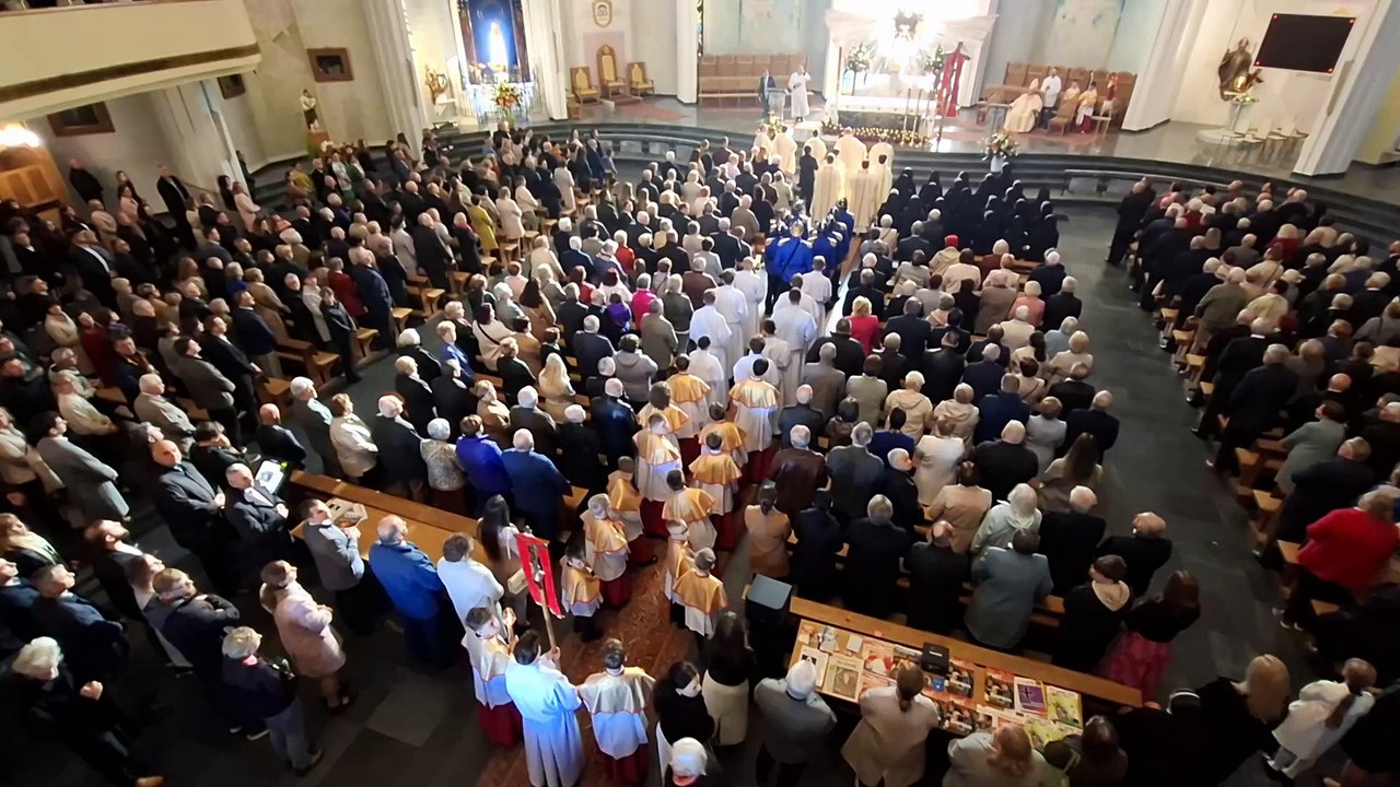 Rezurekcja w rzeszowskiej katedrze