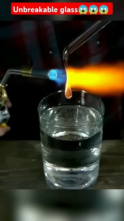 Unbreakable glass😱😱😱