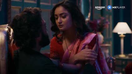 Tridha Choudhury & Esha Gupta Scenes ｜ Aashram Web Series 2025