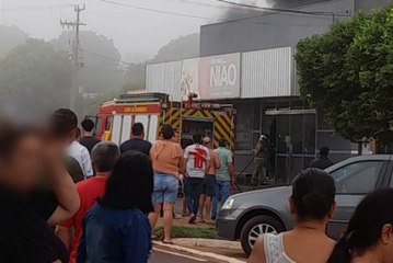 Incêndio destrói parcialmente supermercado no distrito de São João, em Altônia