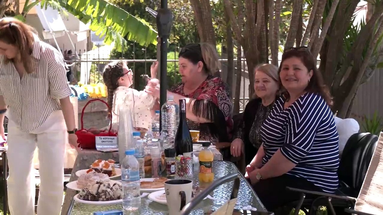 Πάσχα στη Λαμία: Πήραν φωτιά οι σούβλες στις γε...