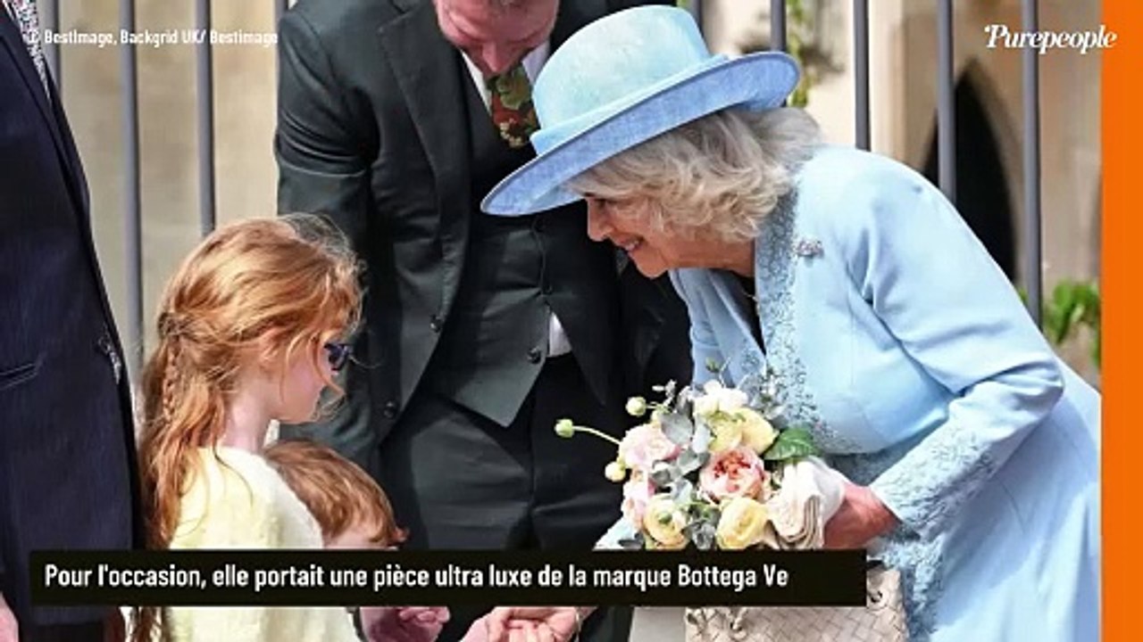 A 77 ans, la reine Camilla s'affiche à la messe de Pâques avec le sac le plus en vogue du moment, adulé des TikTokeurs