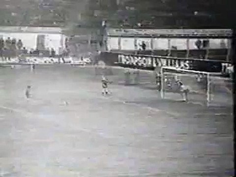 Penal Atajado por Gatti a Vanderley de Cruzeiro (14-09-77)