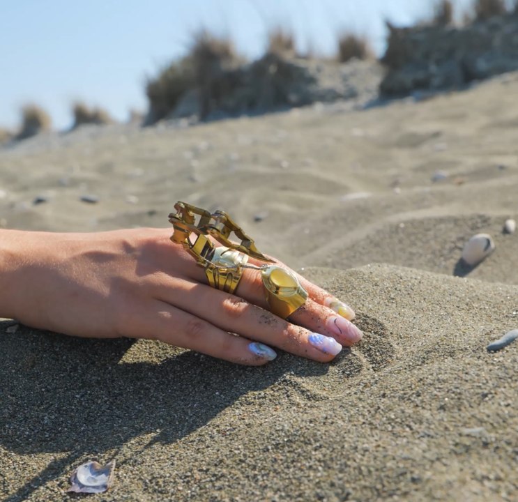 Bijoux artisanaux inspirés par la magie !
