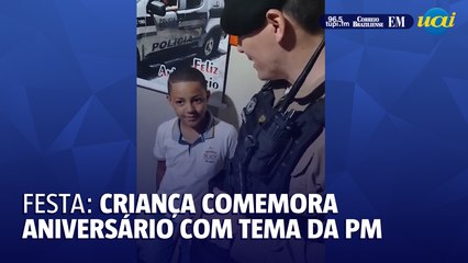 Criança comemora aniversário com festa com tema da PM e convida policiais