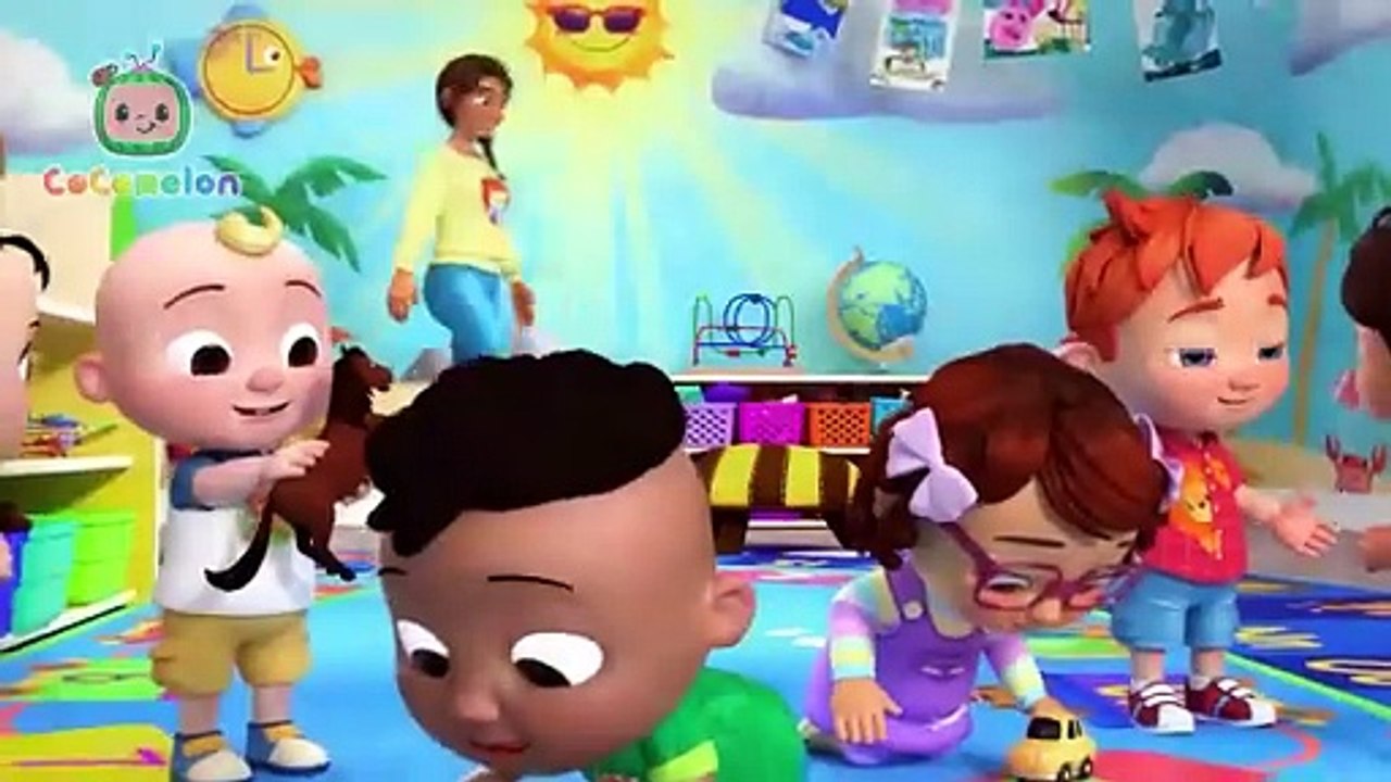 Learn Baby Sign Language with CoComelon _ ASL for Kids _ CoComelon Nursery Rhymes _ Kids Songs             8