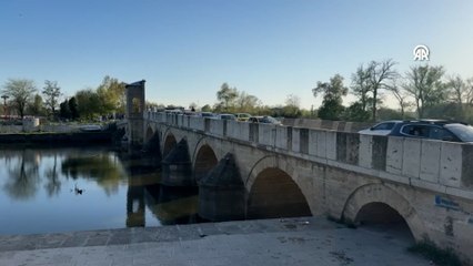 Edirne'de film gibi olay! Nehre düştü, arkadaşının uzattığı dalla hayata tutundu