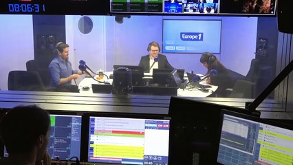 Emmanuel Macron sur l'île de La Réunion, où sévit une épidémie de Chikungunya