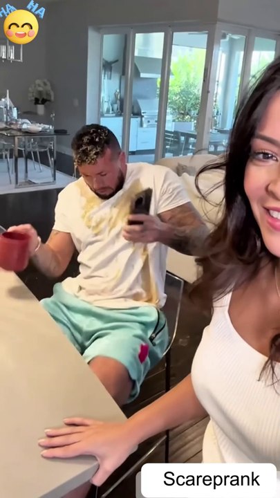 #pranks #scared #jumpy #fun #funny #eprank #prank #funnyvideos #bushman #jumpscare #fail  #scarecam_9