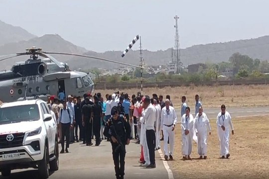 Rajnath Singh Mount Abu Tour: दिल्ली से माउंट आबू पहुंचे केंद्रीय रक्षामंत्री राजनाथ, जानिए क्यों?