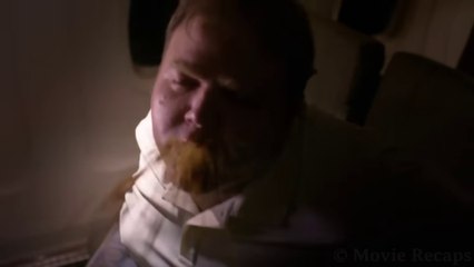 Rat Causes Outbreak on a Plane And Traps The Passengers with Zombies