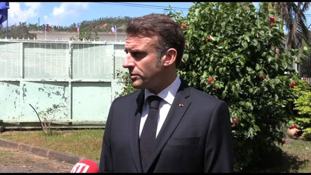 Papa, Macron: sempre al fianco dei più vulnerabili e fragili