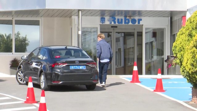 Christian de Hannover visita un día más a su padre en el hospital Ruber Internacional