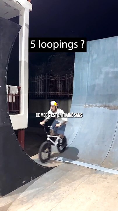 Il tente 5 looping en BMX 😳