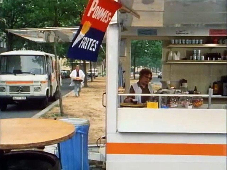 Drei Damen vom Grill S04E04-Die Konkurrenz Schläft Nicht