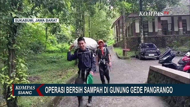 Aksi Bersih Sampah, Relawan Angkut 242 Kg Sampah dari Jalur Pendakian Gunung Gede Pangrango