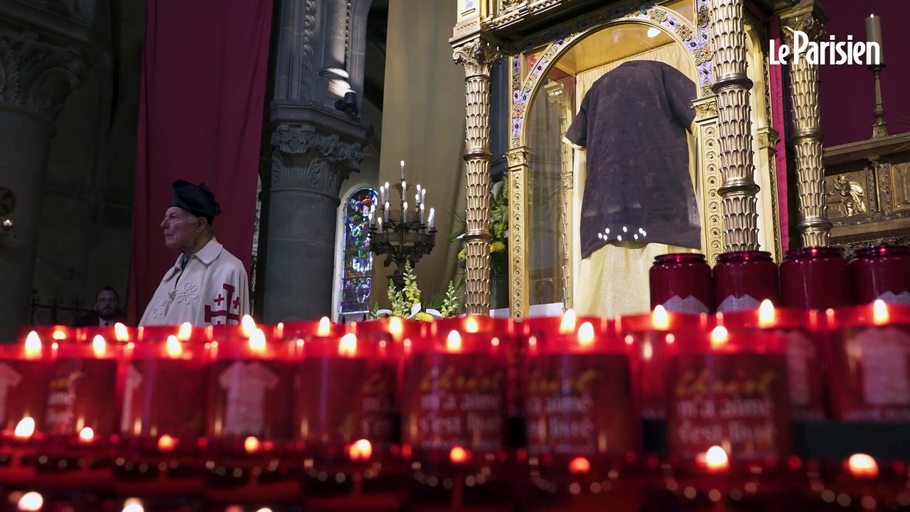 « Ce n’est pas un hasard » : les fidèles d’Argenteuil pleurent le Pape mort un lundi de Pâques