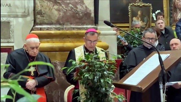 Firenze, la veglia per Papa Francesco in Ss. Annunziata
