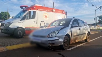 Pancada! Mulher fica ferida em acidente entre Gol e Focus