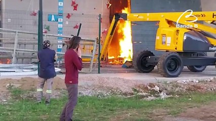 Incêndio toma conta do Complexo Esportivo Peladeiro