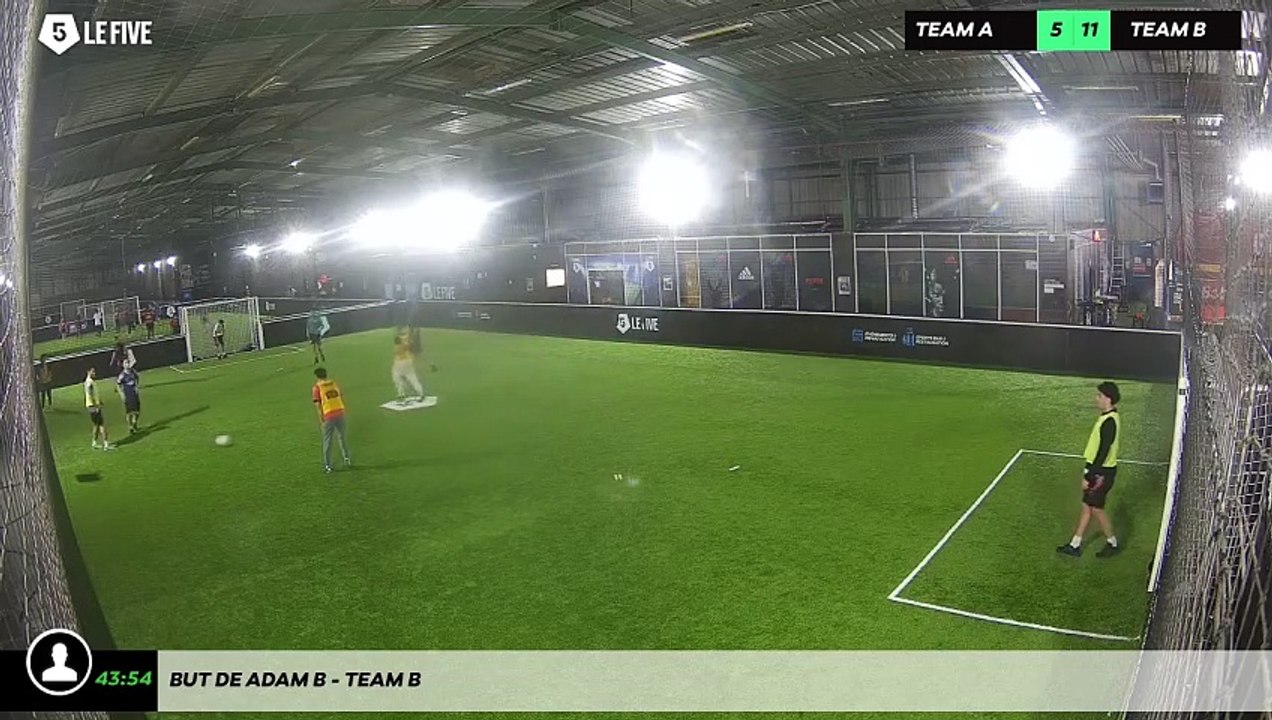 But de Adam B - Team B