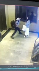 Cámara graba momento en que estudiante se lanzó tras rechazo de su compañera