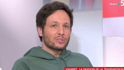 "Les gens sont susceptibles" : Vianney cash face aux critiques qu'il a reçues dans The Voice