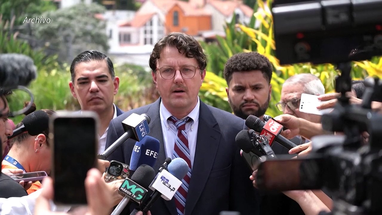 Legisladores de EEUU prometen seguir lucha por retorno de salvadoreño deportado por error