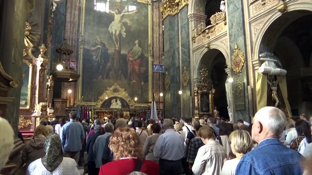 Ukrainian Catholics hope next pope brings 'a little more help for Ukraine'