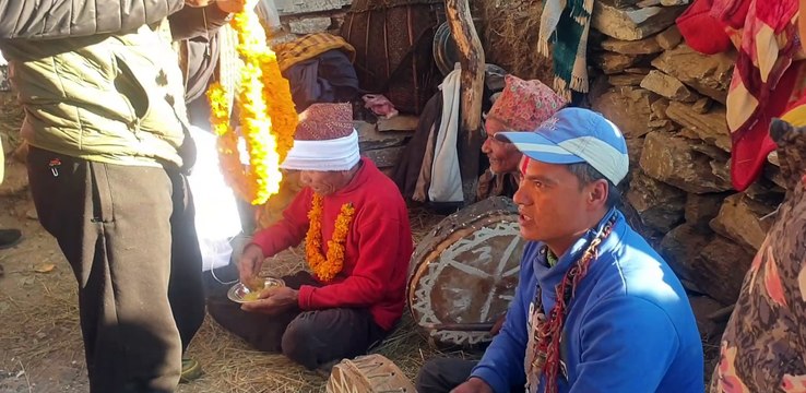 shaman | shamanism | nepal | jhakri |