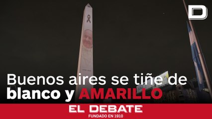 Buenos Aires ilumina su obelisco en memoria del Papa Francisco