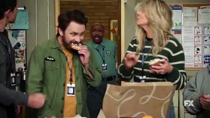 It's Always Sunny in Philadelphia - S17 Teaser Trailer (English) HD