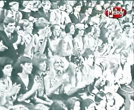 Johnny Hallyday & Petula Clark – Medley Live sur Tête de Bois et Tendres Années (25 Mai 1966)