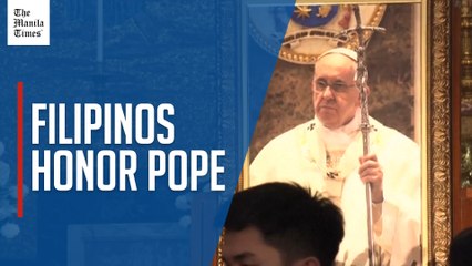 Mourners gather for mass in honor of Pope Francis in Manila