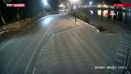 Alkollü sürücü aracıyla göle düşmekten son anda kurtuldu