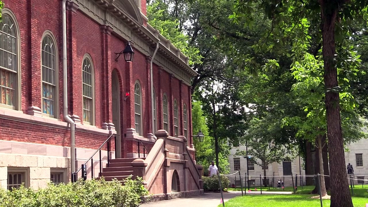 Universität Harvard verklagt US-Regierung wegen Mittelkürzung