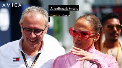 Come replicare le unghie rosa Barbie di Jennifer Lopez