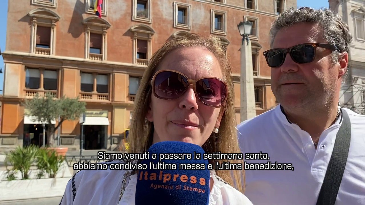 Fedeli da tutto in mondo a San Pietro "Francesco Papa straordinario"