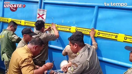 Tak Berizin, Pemkot Surabaya Segel Gudang CV Sentosa Seal